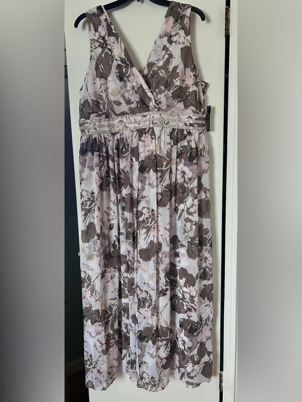 NWT R&M Richards Woman 20W Ivory Mocha Floral Maxi Dress Beaded Waist
